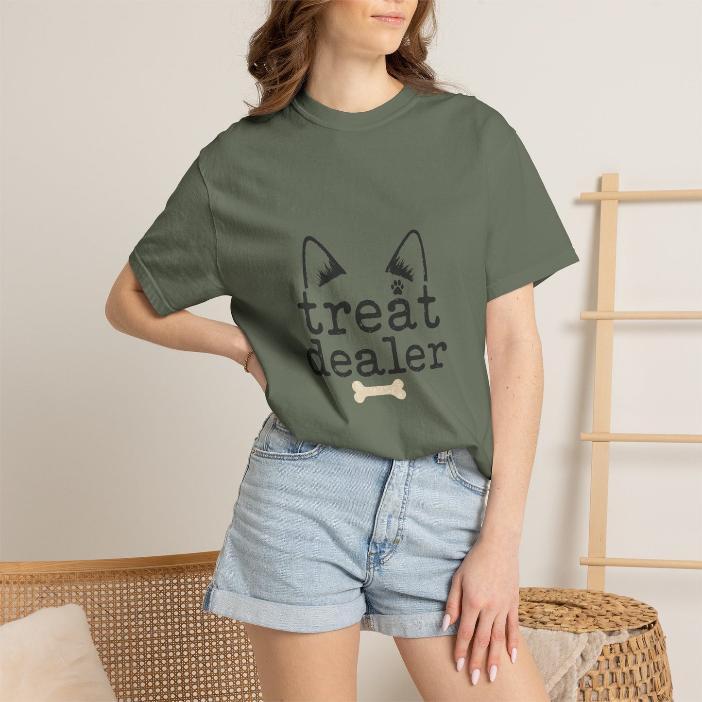 Treat Dealer Minimal Pet  — Cute Pet Lover T-Shirt