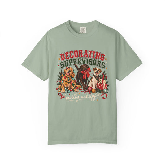 Decorating Supervisors Mostly Unhelpful T-Shirt – Funny Christmas Dog Tee