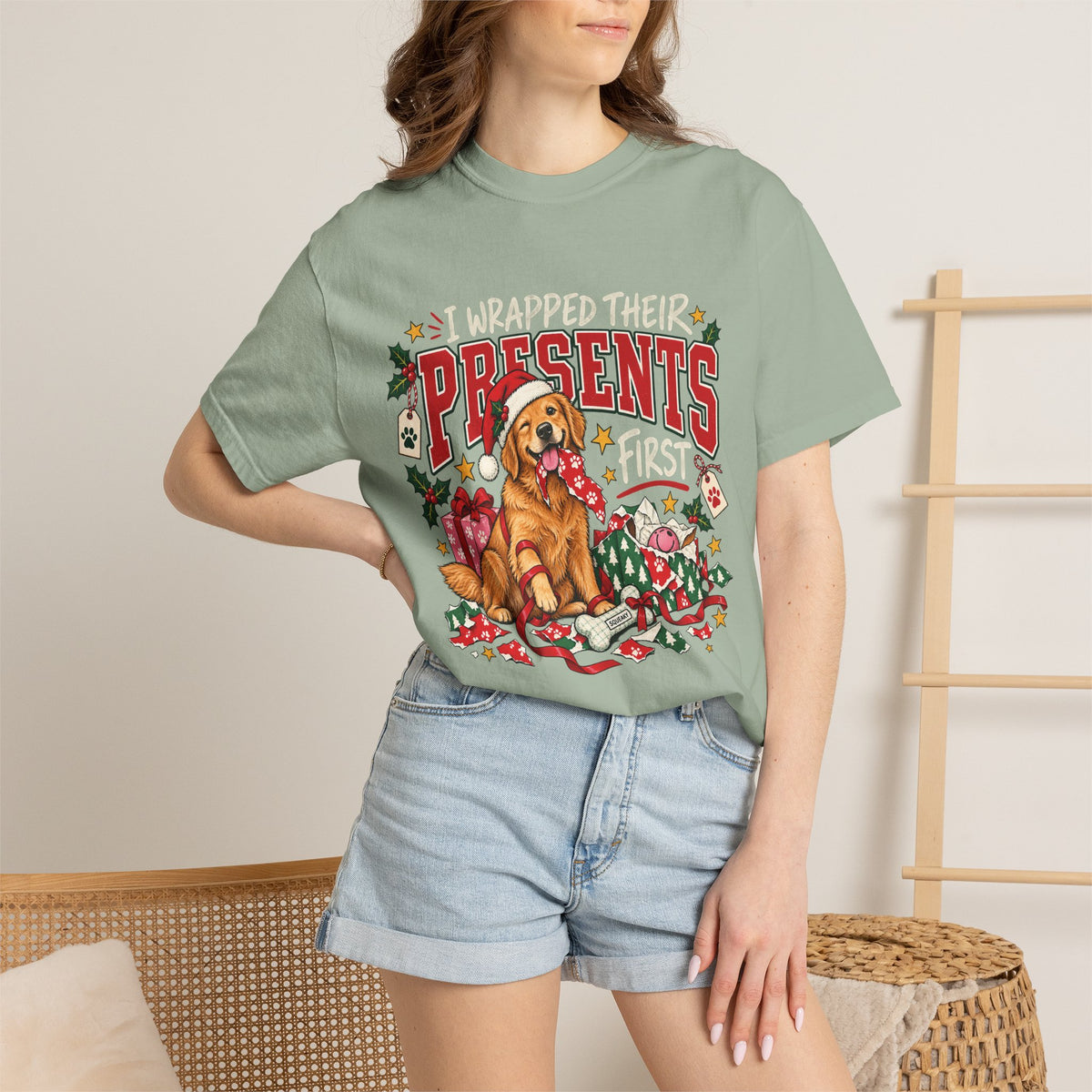 I Wrapped Their Presents First T-Shirt – Funny Christmas Dog Lover Tee