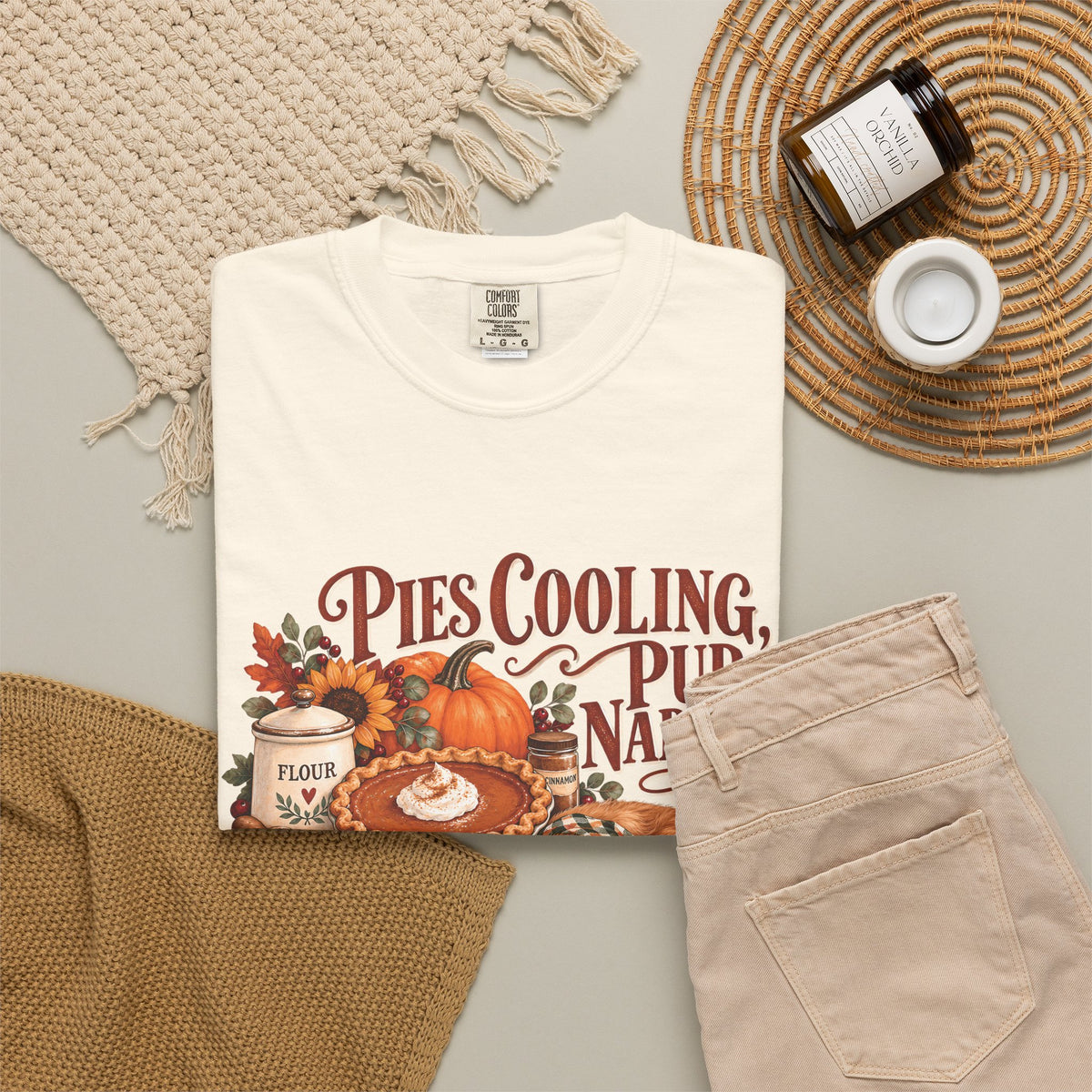 Pies Cooling Pup Napping T-Shirt – Cozy Autumn Dog Lover Tee