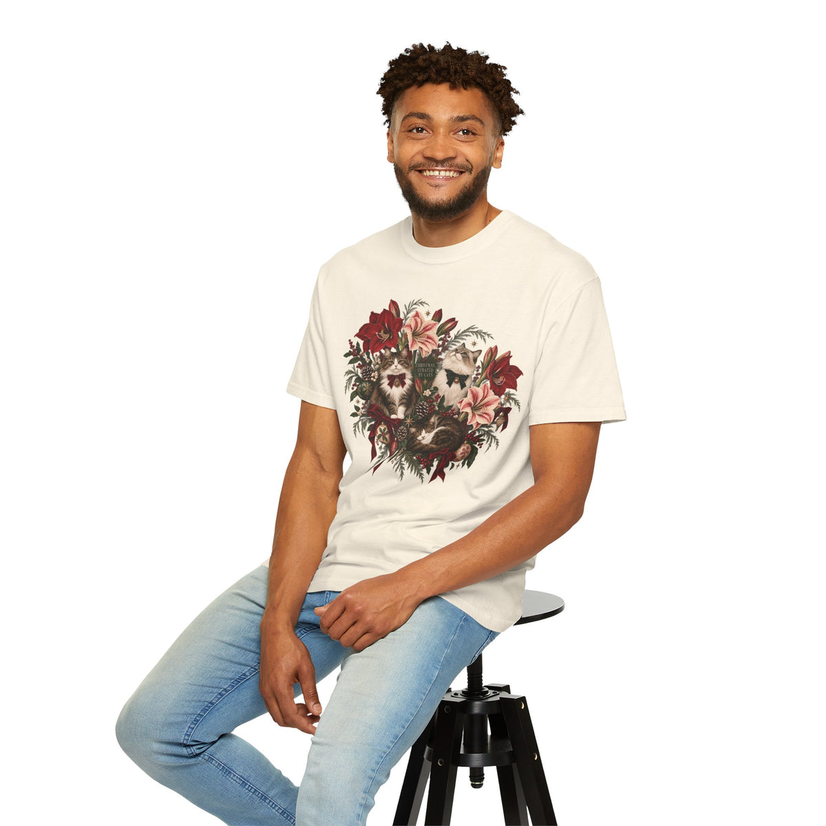 Christmas Curated by Cats T-Shirt – Elegant Vintage Christmas Cat Tee