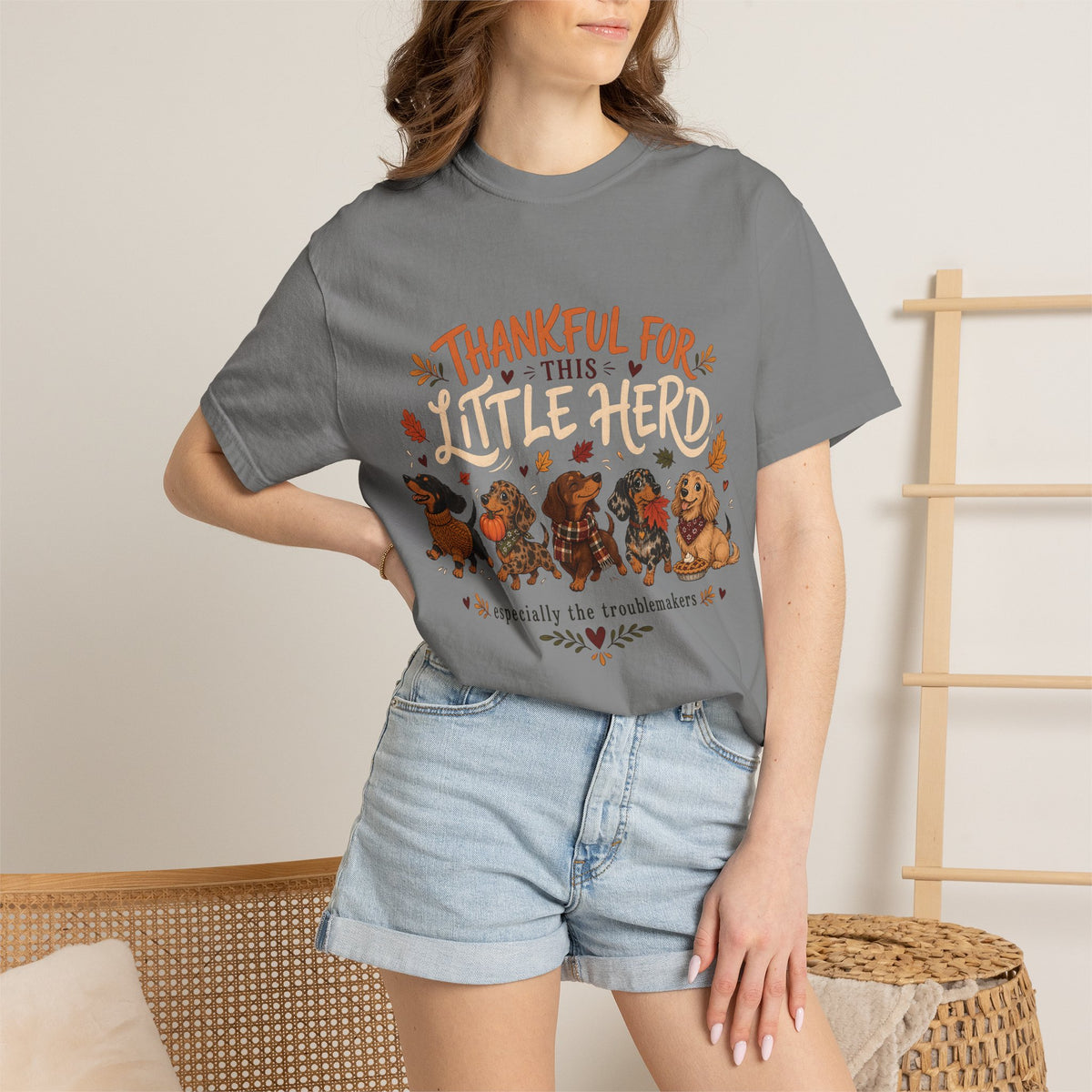 Thankful for This Little Herd T-Shirt – Funny Dachshund Dog Mom Tee