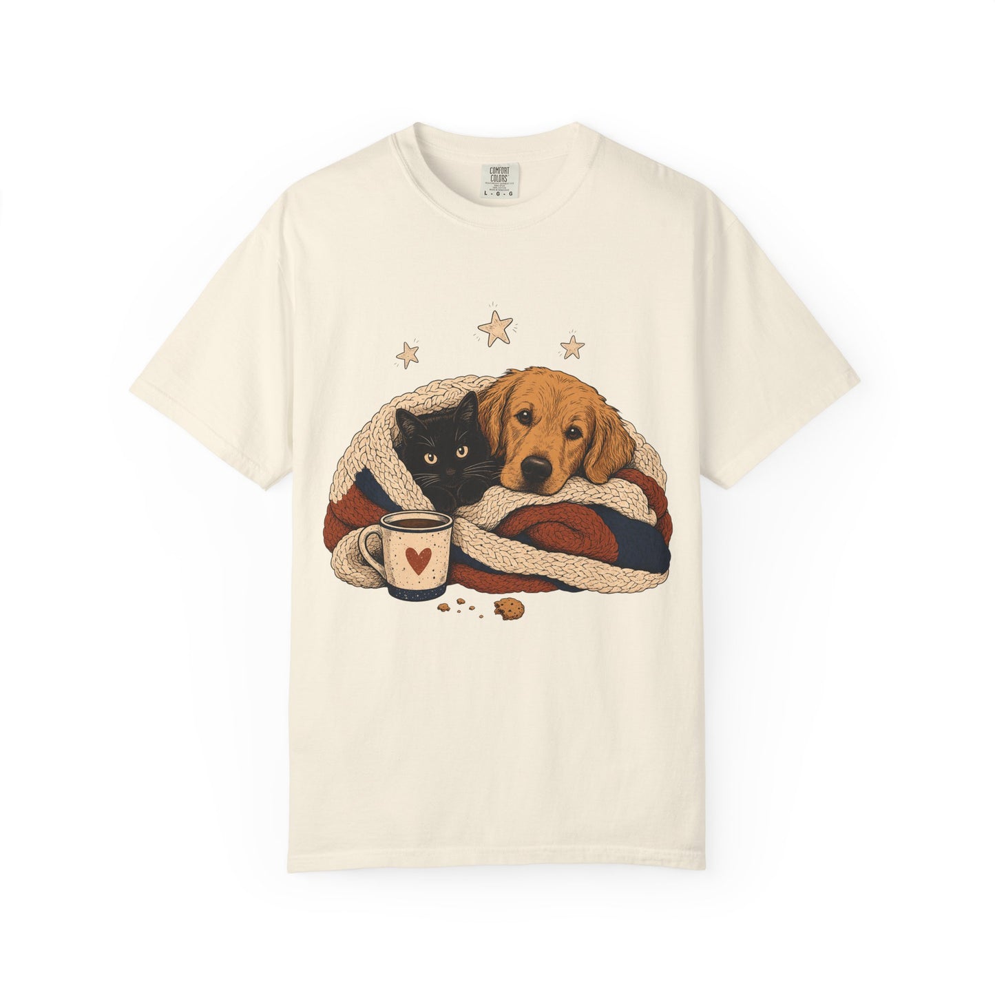 Cosy Blanket Buddies T-Shirt – Golden Retriever & Black Cat Design
