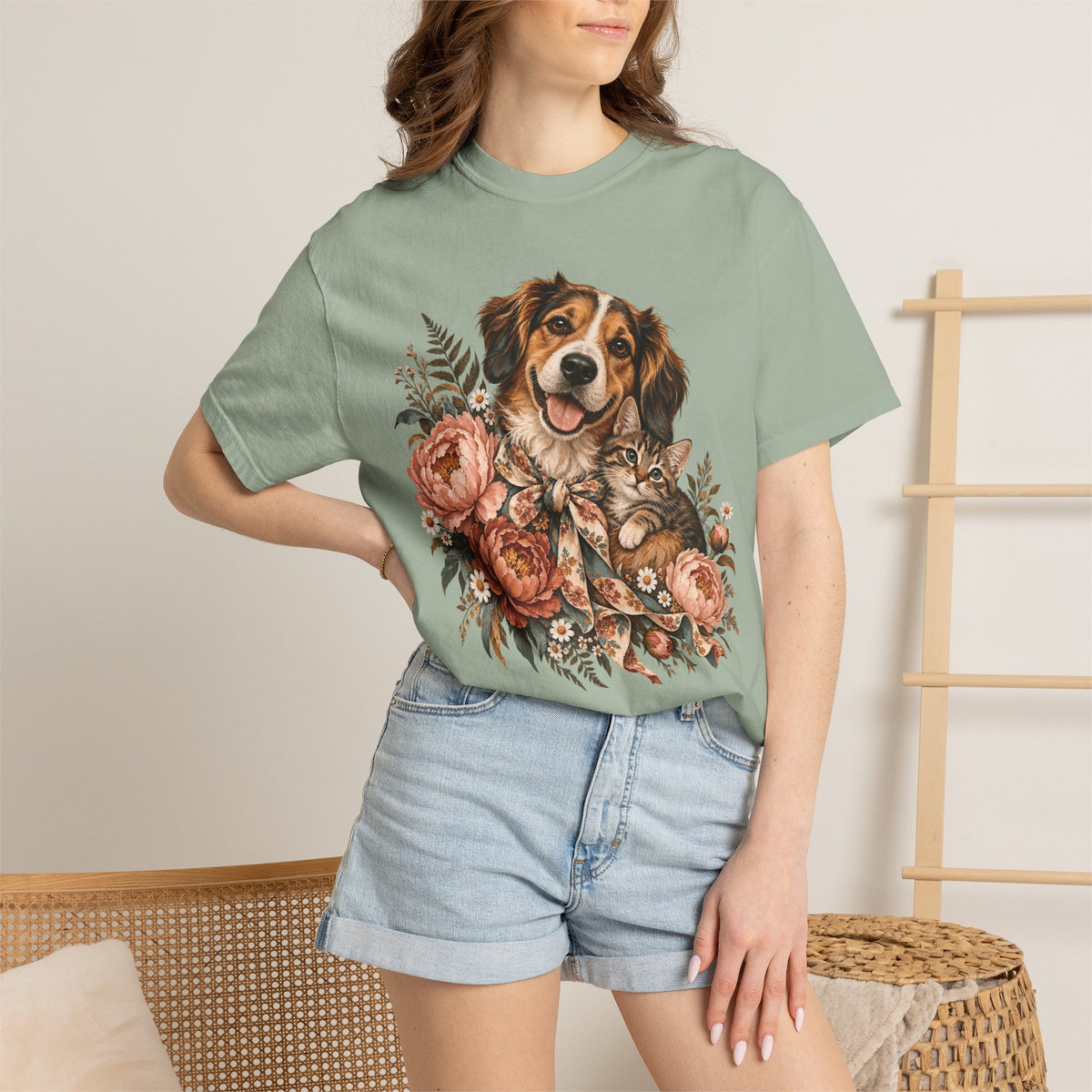 Floral Puppy & Kitten T-Shirt – Vintage Botanical Dog & Cat Lover Tee