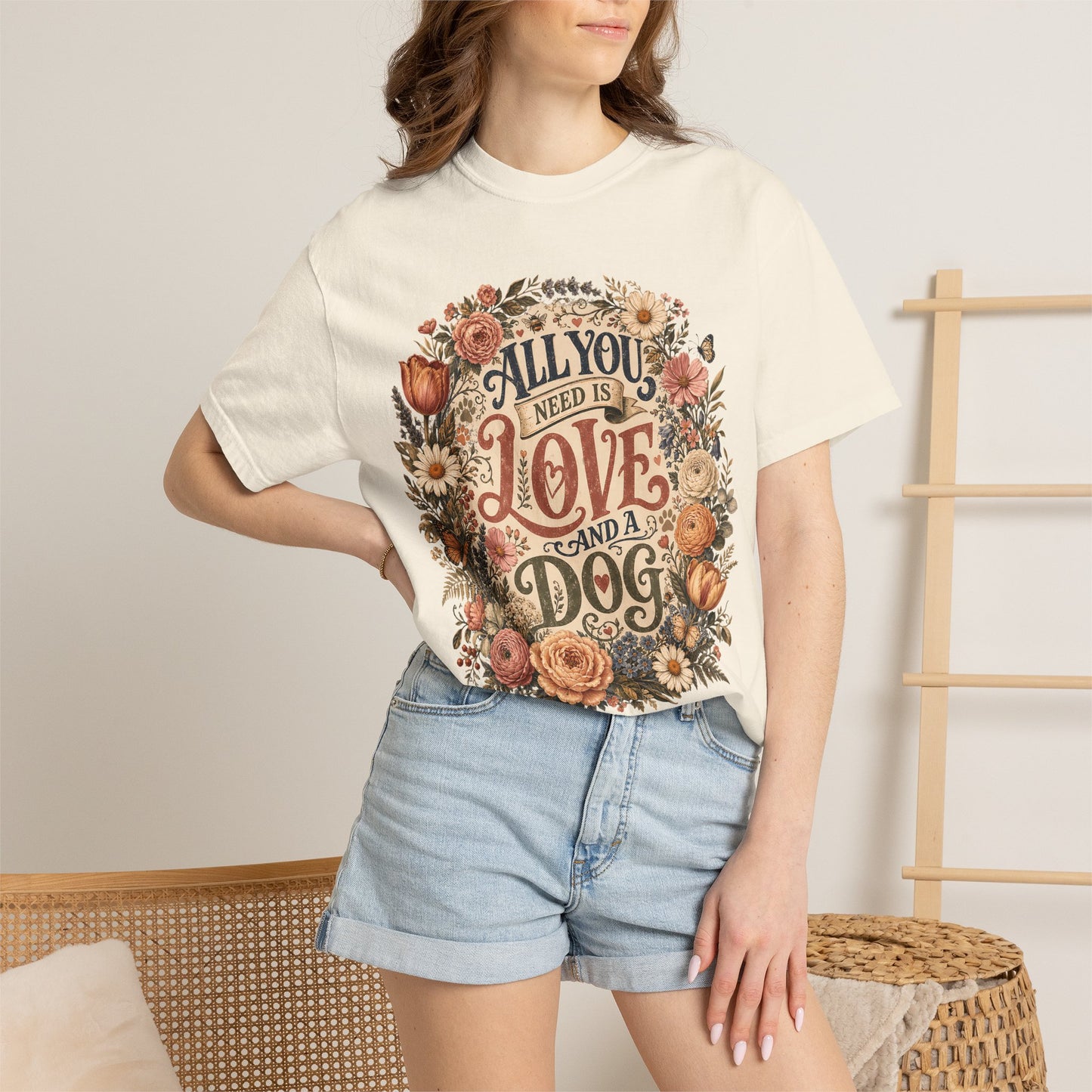 Floral Paw Print Dog Mom — Cute Pet Lover T-Shirt