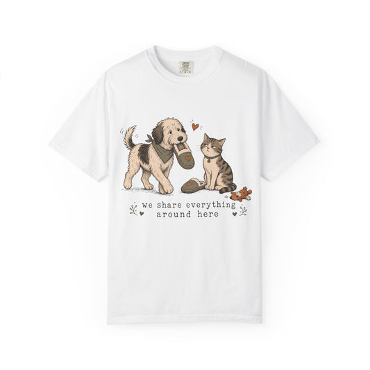 "We Share Everything Around Here" Funny Dog & Cat T-Shirt