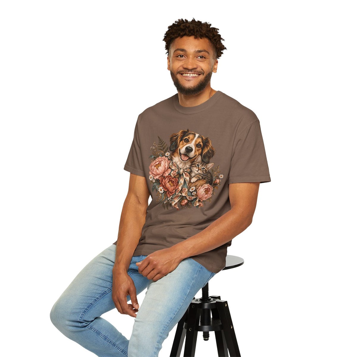 Floral Puppy & Kitten T-Shirt – Vintage Botanical Dog & Cat Lover Tee